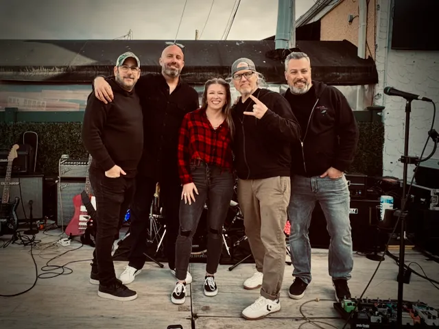 the 501 band group photo