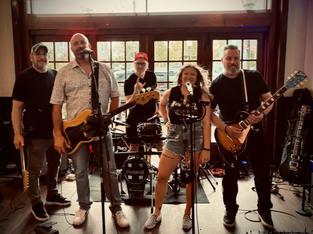 the 501 full band live